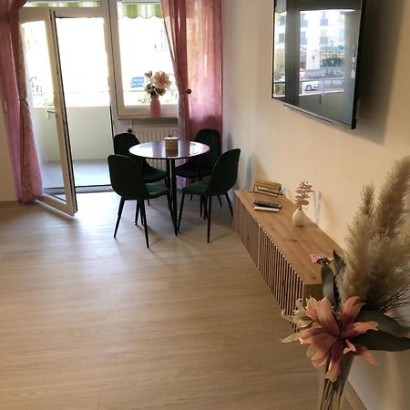 Lilis Apartment Mit Balkon Augsburg Exterior foto