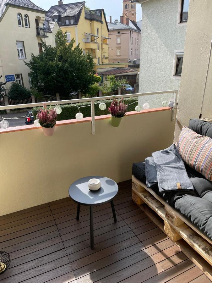 Lilis Apartment Mit Balkon Augsburg Exterior foto