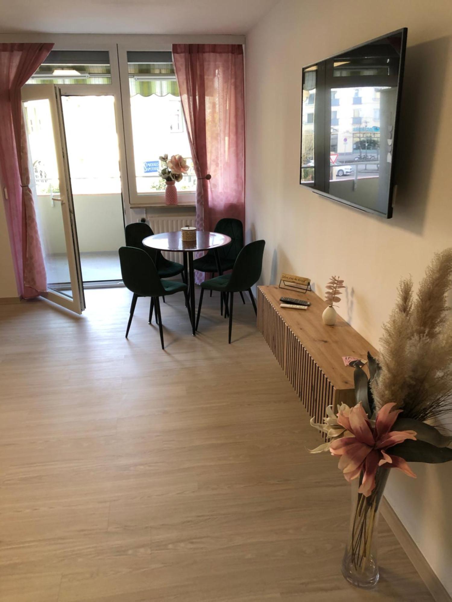 Lilis Apartment Mit Balkon Augsburg Exterior foto