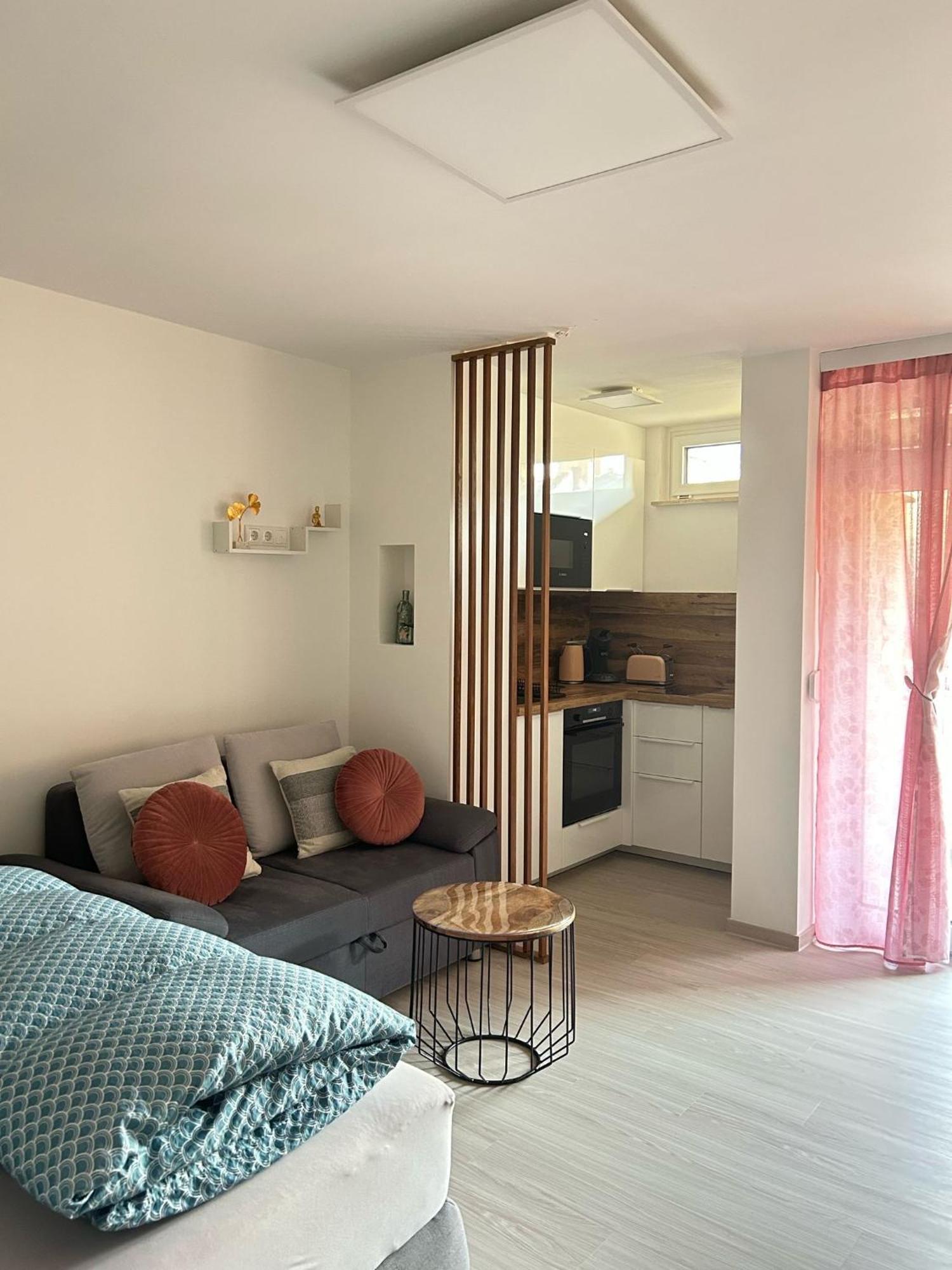 Lilis Apartment Mit Balkon Augsburg Exterior foto